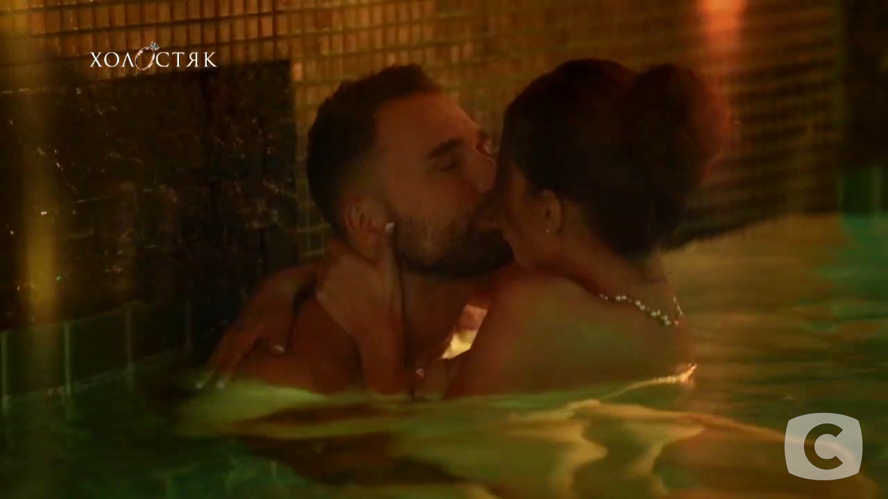 Холостяк-10 в Таїланді: проект несподівано покинула одна з найсильніших учасниць